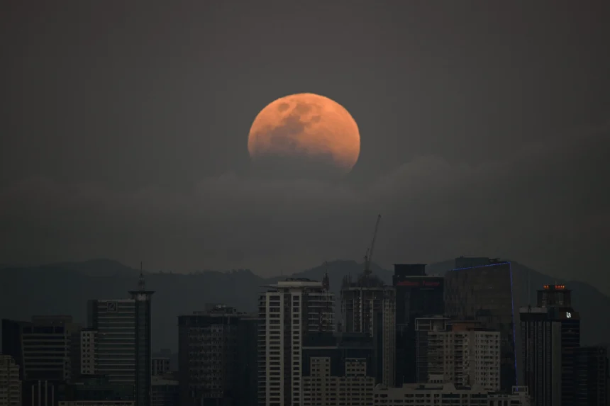 How to See the Partial Lunar Eclipse and Blood Moon on August 27